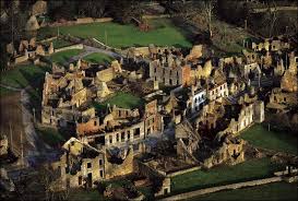 Ruinas de Oradour-sur-Glane en la actualidad. Monumento a la crueldad